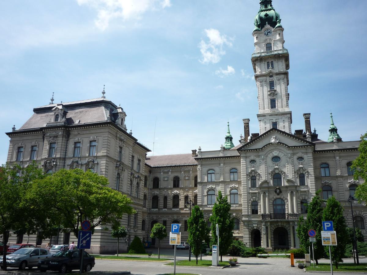 Dunalux Apartman Győr Buitenkant foto